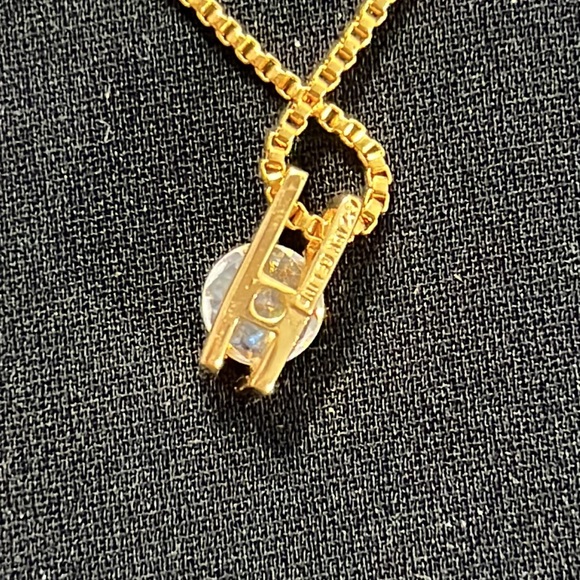 Sparkly 18k gold plated chain with cz diamond necklace - Picture 7 of 9